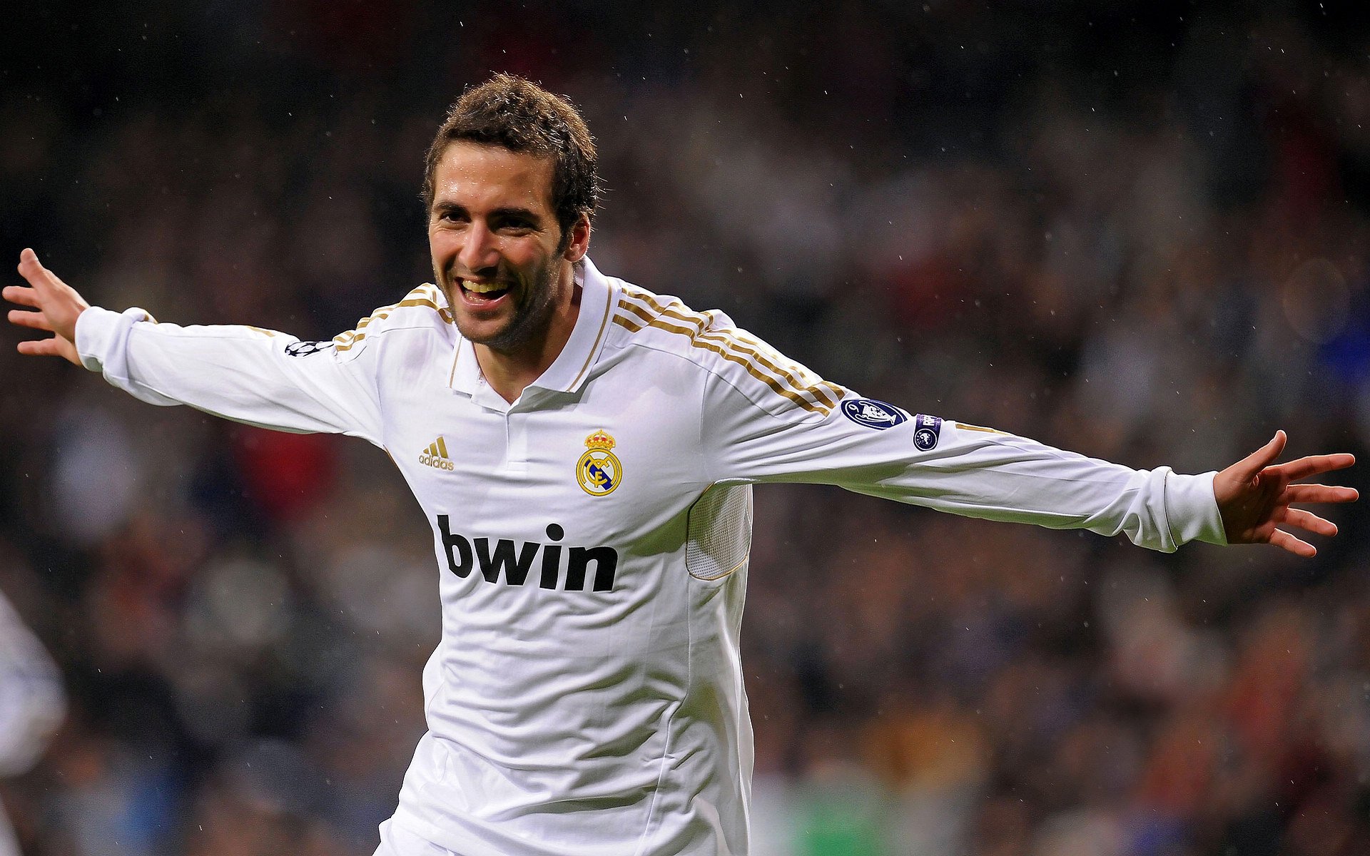 世界杯之夜，迪马利亚在压力下的绽放